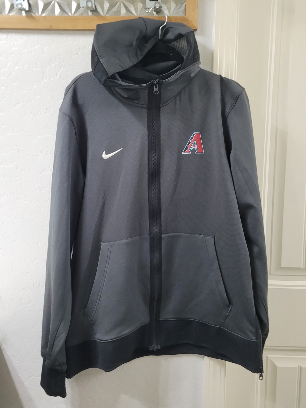 Nike Black/Gray Dri-FIT Men’s Windbreaker Jacket